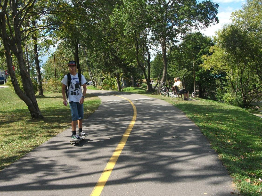 Corridor des Cheminots-温达基必去景点