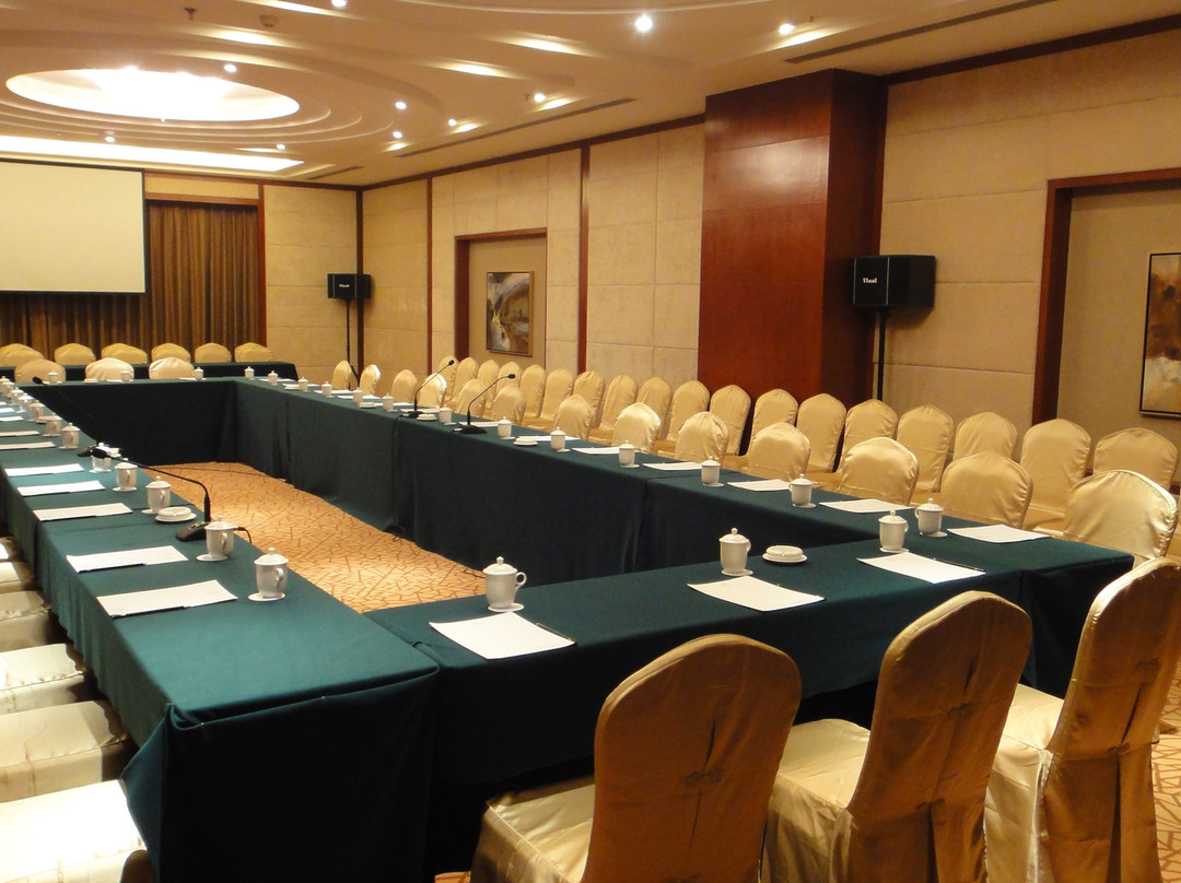 汉秀宫国际大酒店主图