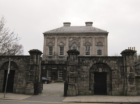 Molly Malone Statue-都柏林必去景点