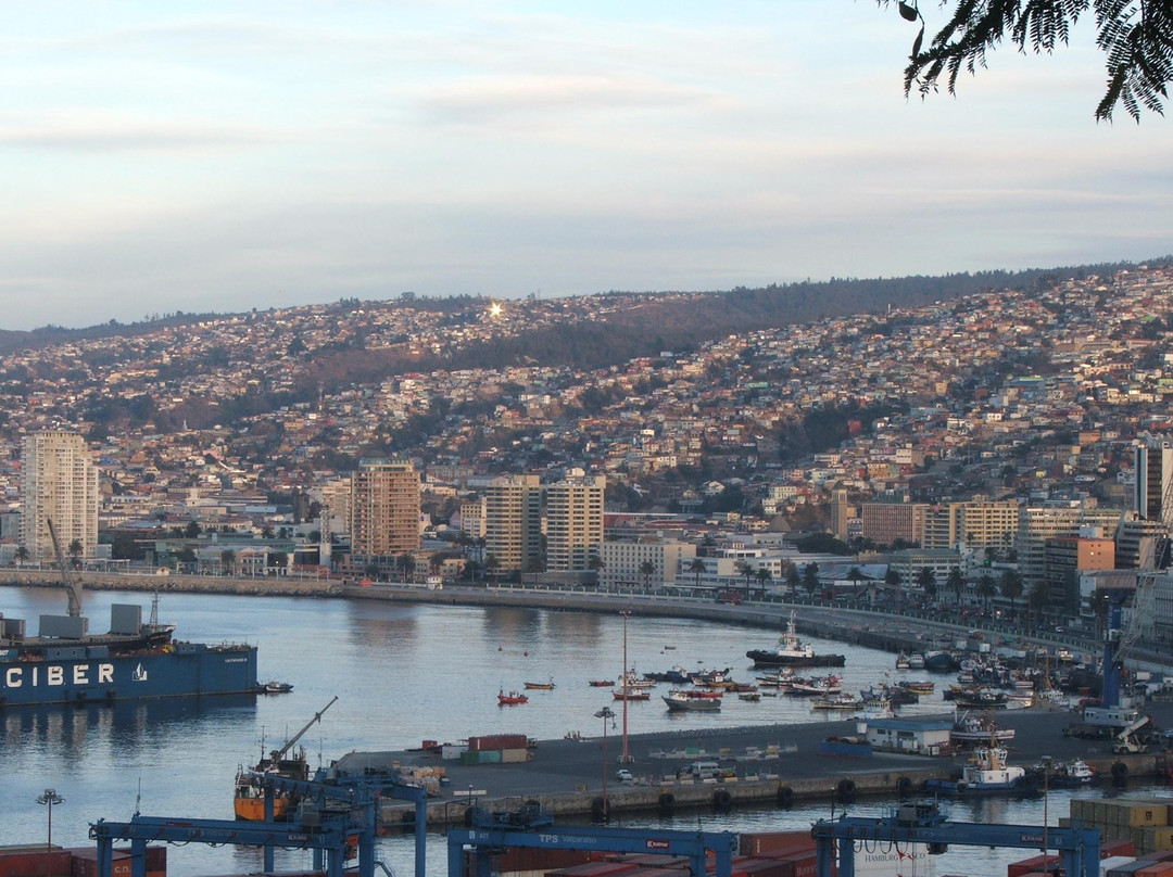 Ascensor Artilleria-瓦尔帕莱索必去景点