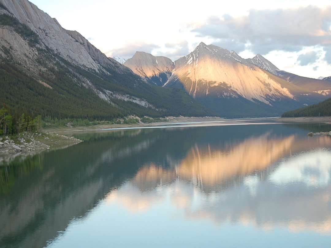 巫药湖-贾斯珀国家公园必去景点