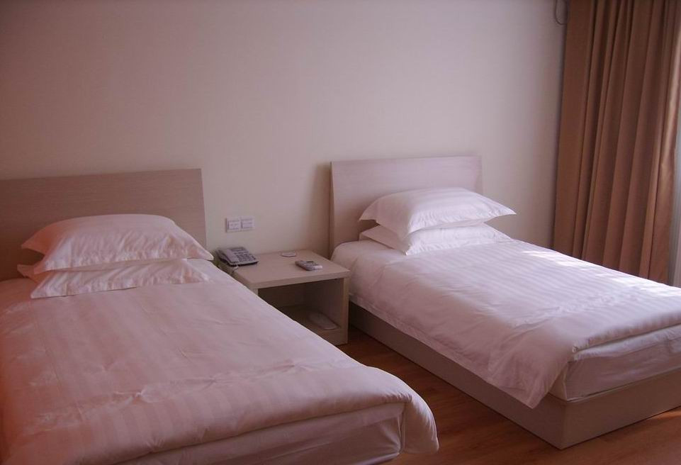 上海汉庭海友共和新路大宁店主图