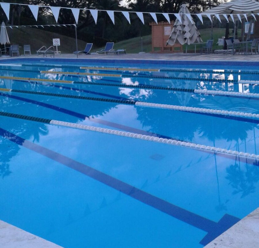 Cambita Garabitos餐馆和美食-Santo Domingo Country Club