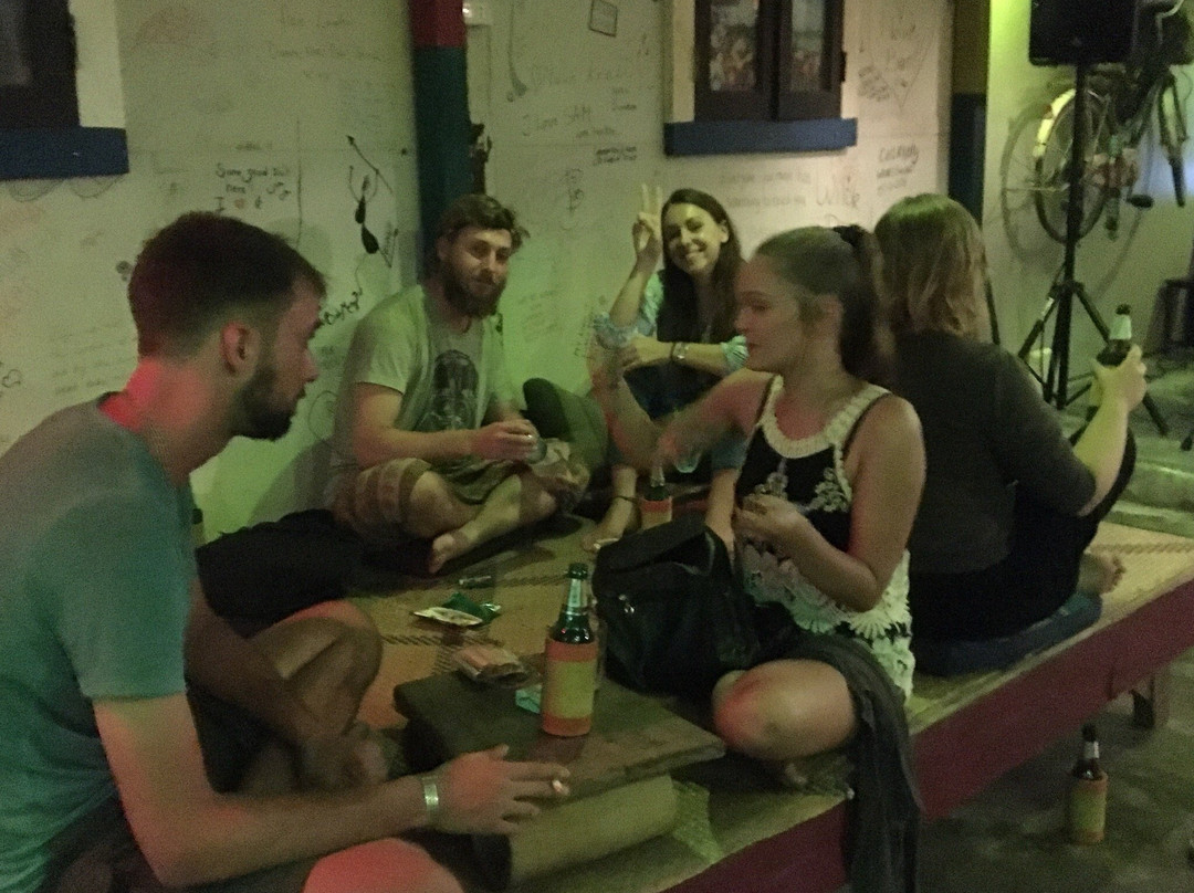 Booze Bar景点图片