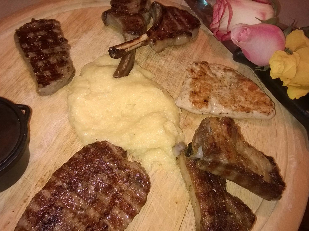 Cazzago di Pianiga餐馆和美食-Al Fogolar