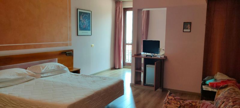 Albergo Ristorante Moderno-官方
