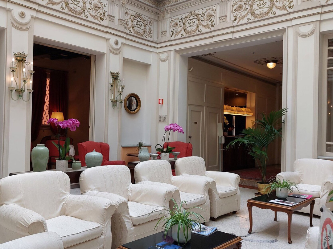 1890金冠酒店主图