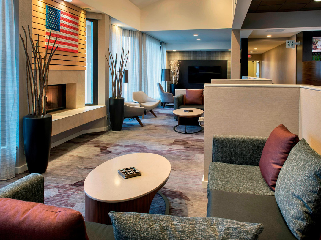 莱克县酒店住宿-Courtyard by Marriott Chicago Waukegan/Gurnee