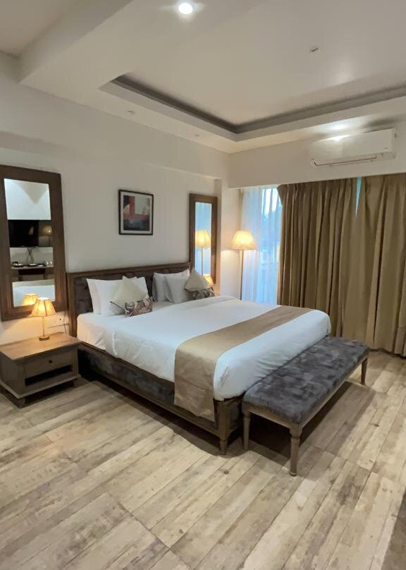 Silver Oak Tropical Resort