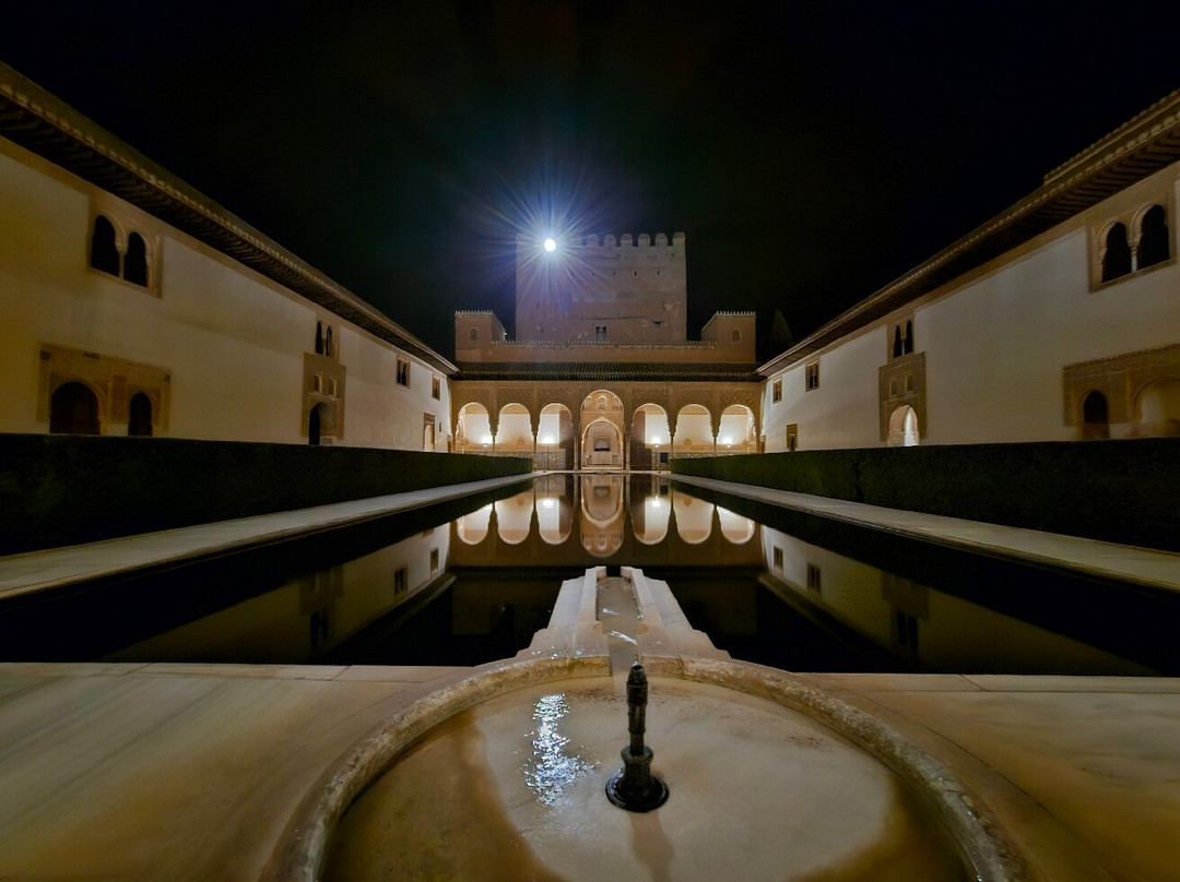 Lolita's Tours-格拉纳达必去景点