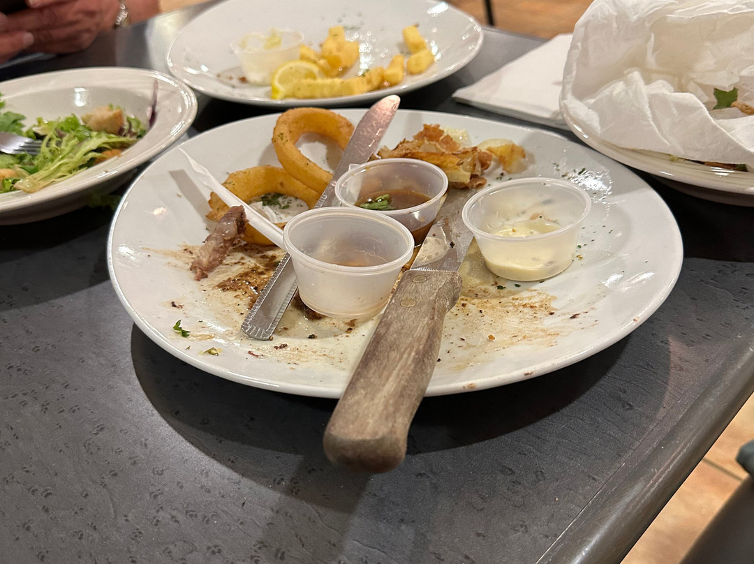 威廉斯堡假日套房酒店主图