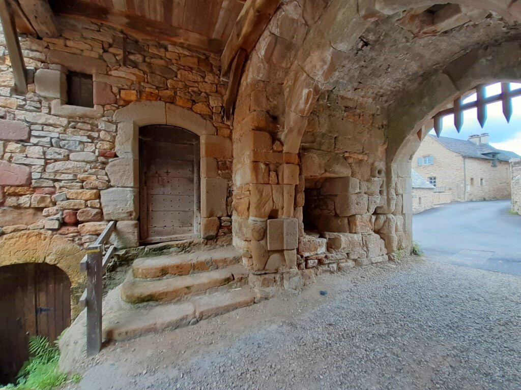 Fort de Flaujac-Espalion必去景点