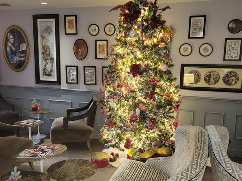 法瓦尔公馆酒店主图