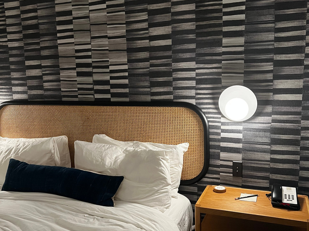 圣路易斯朗泉旅舍主图