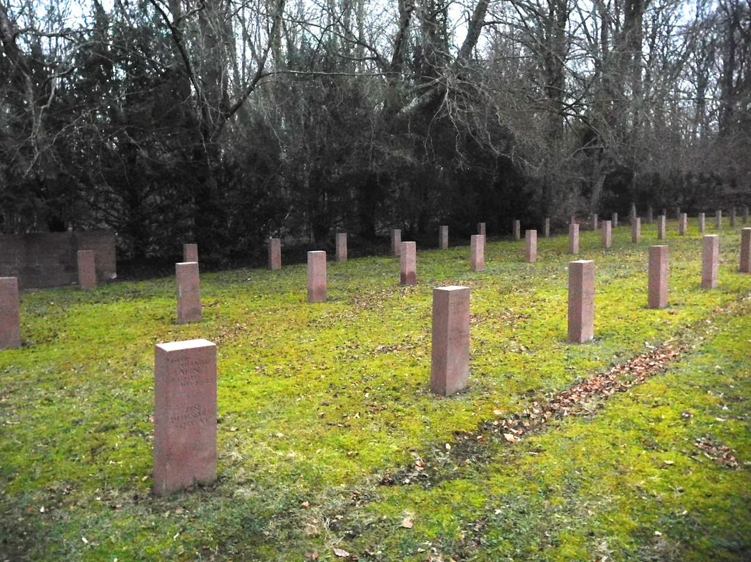 Deutscher Soldatenfriedhof-博韦必去景点