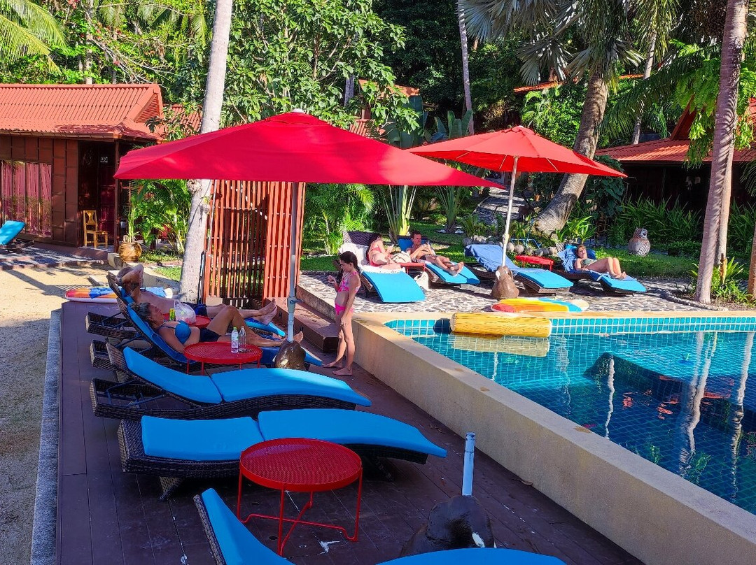 彩亚纳海滩度假村主图