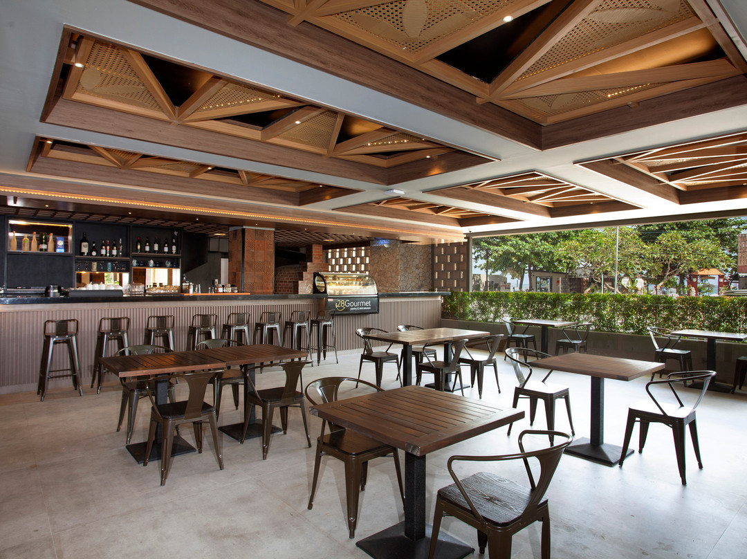 28 Gourmet Pastry & Delicatessen