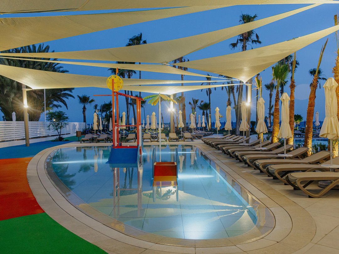 Lordos Beach Hotel & Spa主图