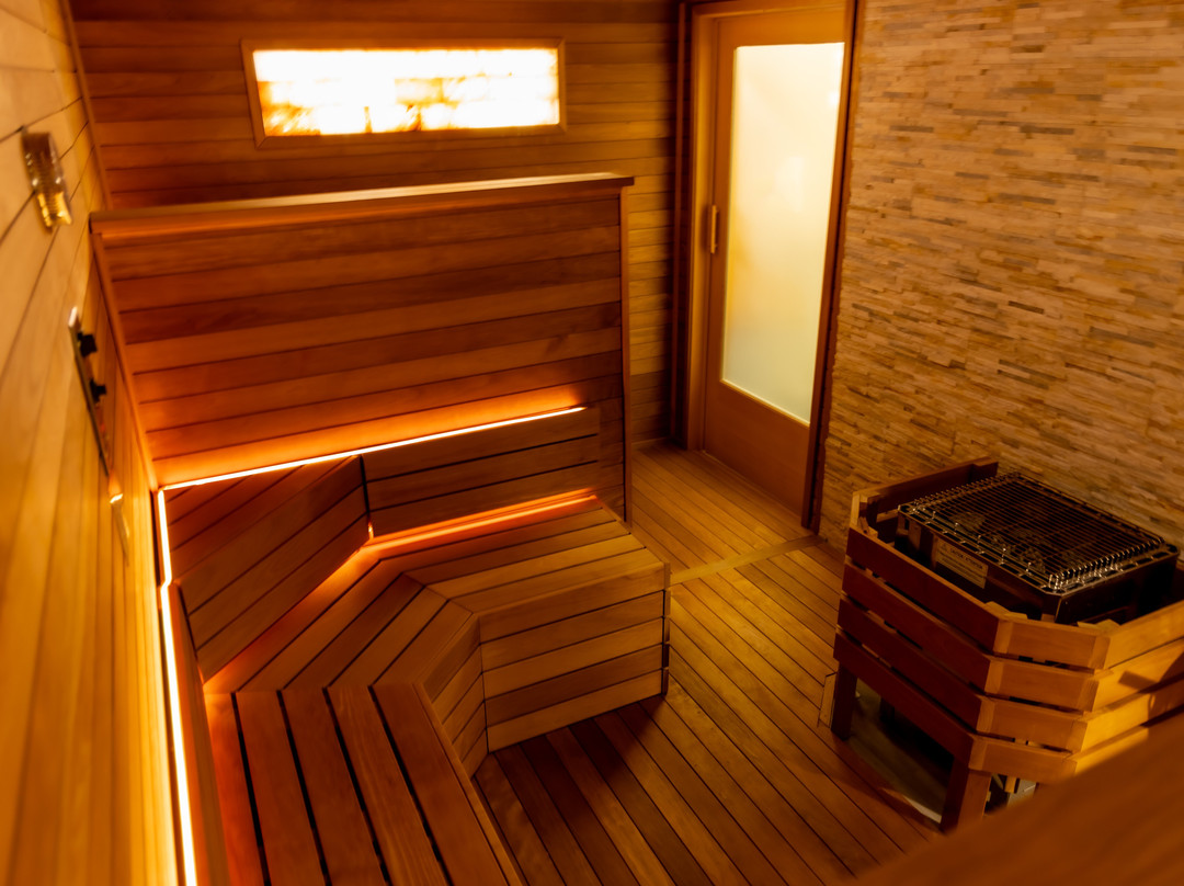 怀特山度假酒店主图