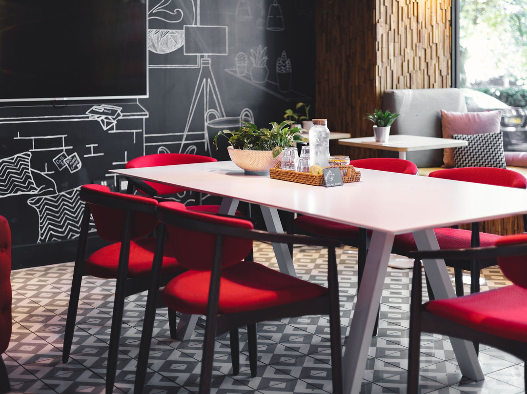 Room2 Southampton Hometel主图