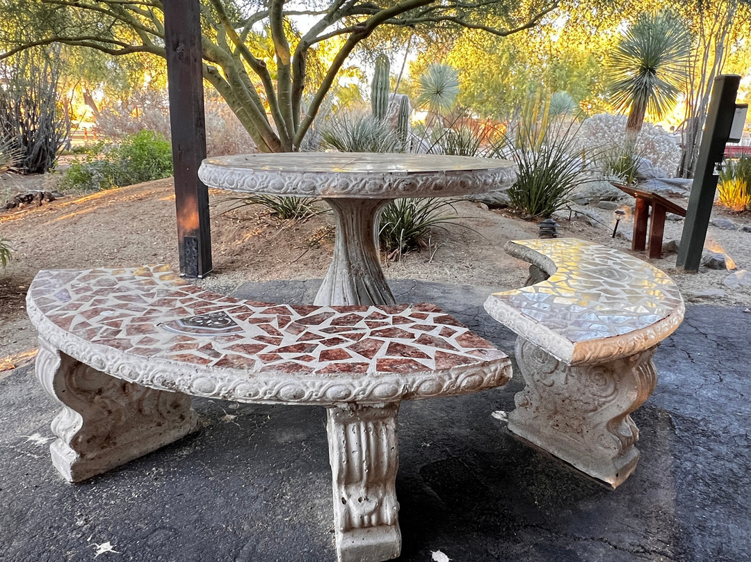 Abdnha Desert Garden