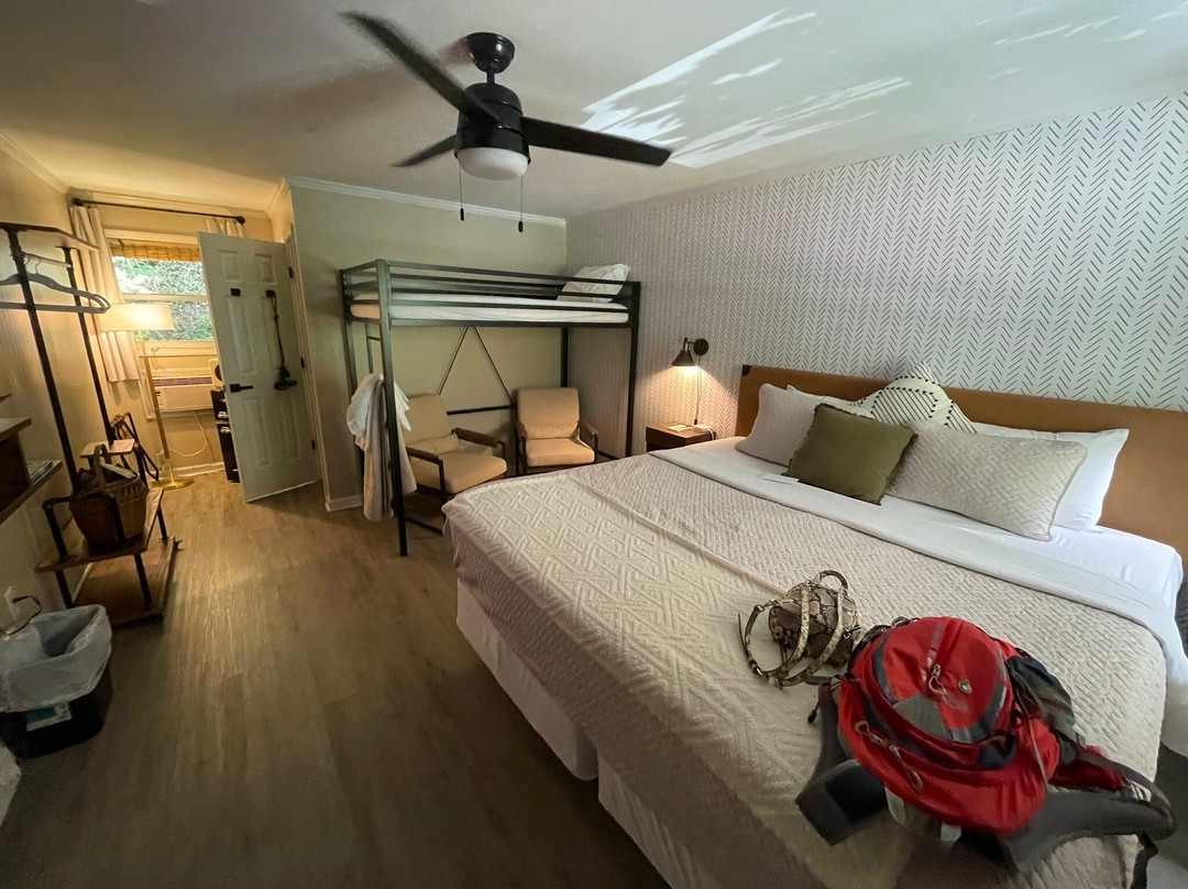 Hickory Falls Guesthouse主图