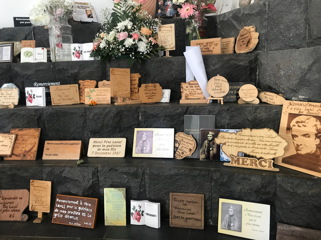 Pere Laval's Shrine-路易士港必去景点