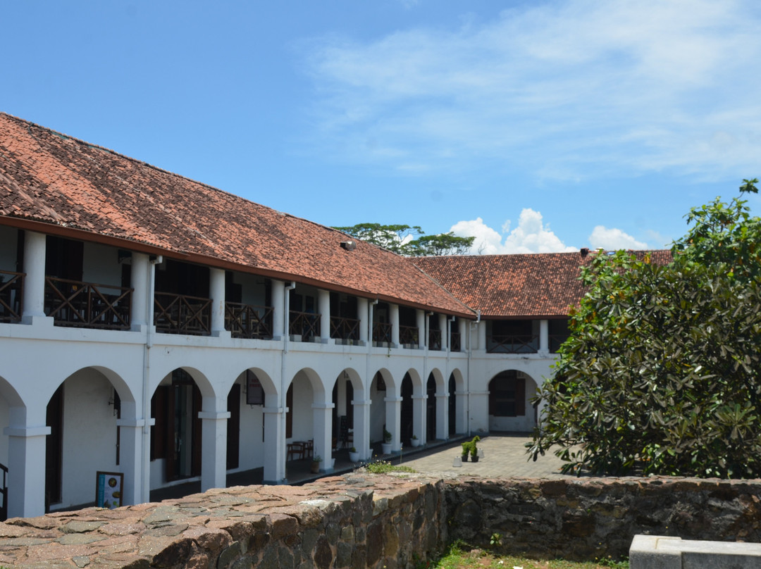 荷兰医院旧址购物美食广场-加勒必去景点