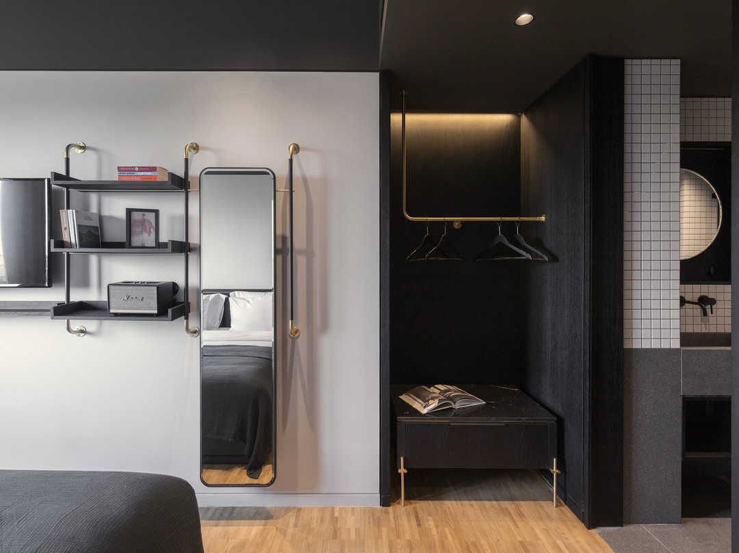 The Modernist Athens主图