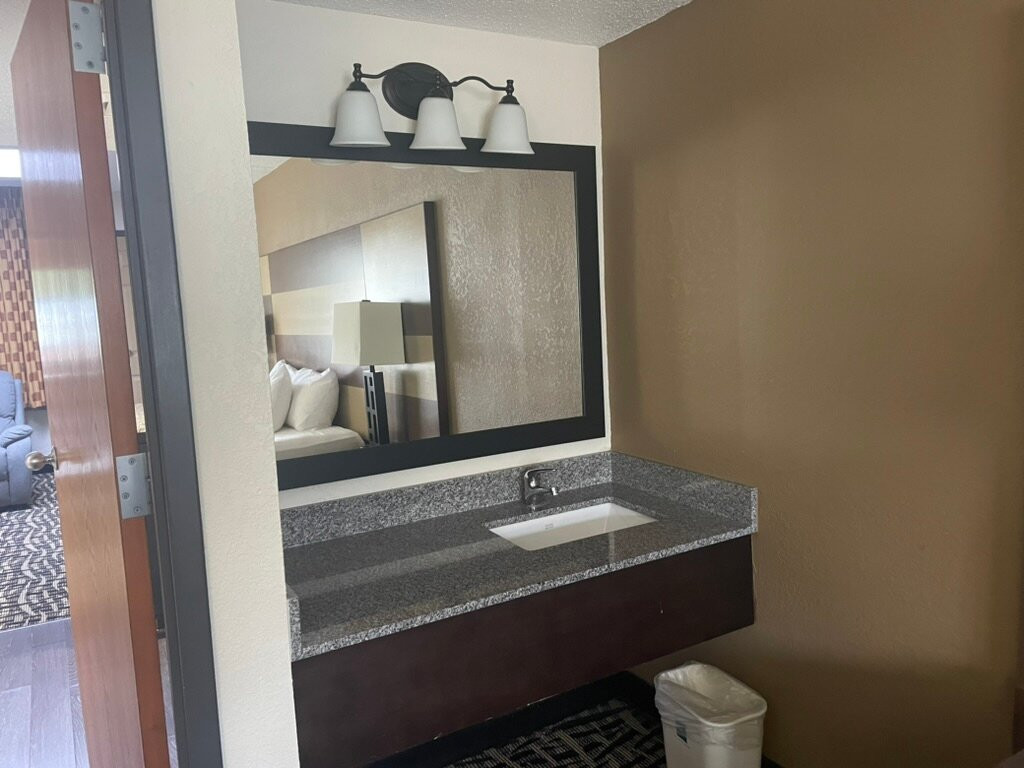 Quality Inn & Suites主图