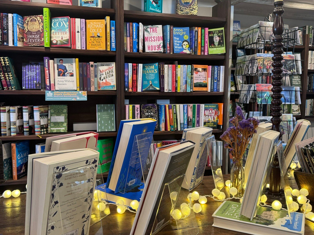 Eaves & Lord Books景点图片