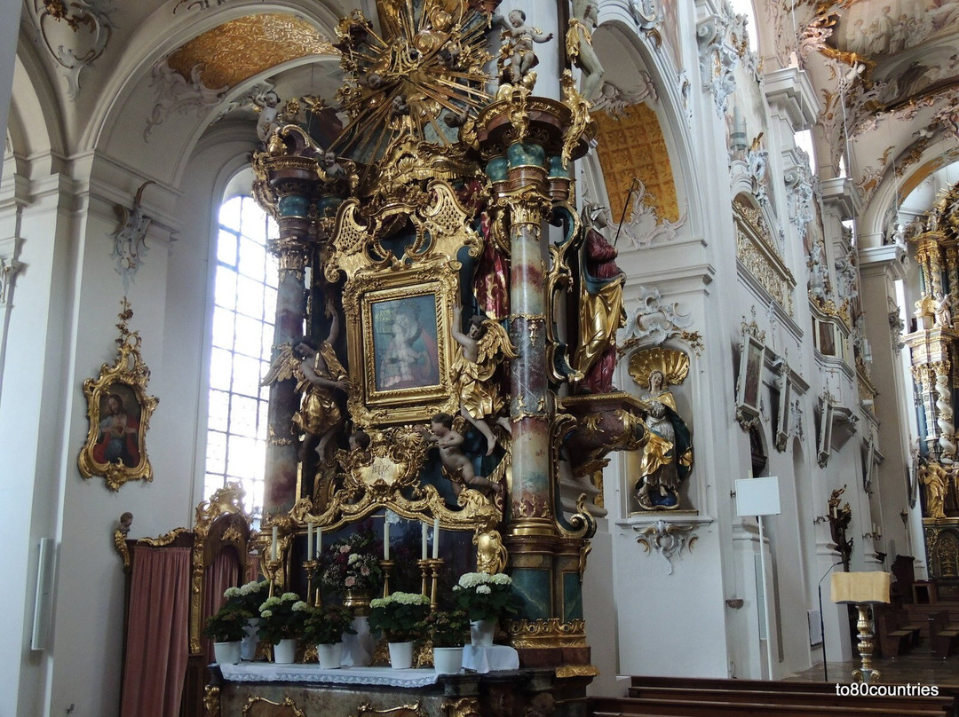 Katholische Pfarramt Mariä-Himmelfahrt-Markt Indersdorf必去景点
