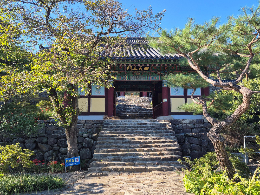 Wibongsa-完州郡必去景点