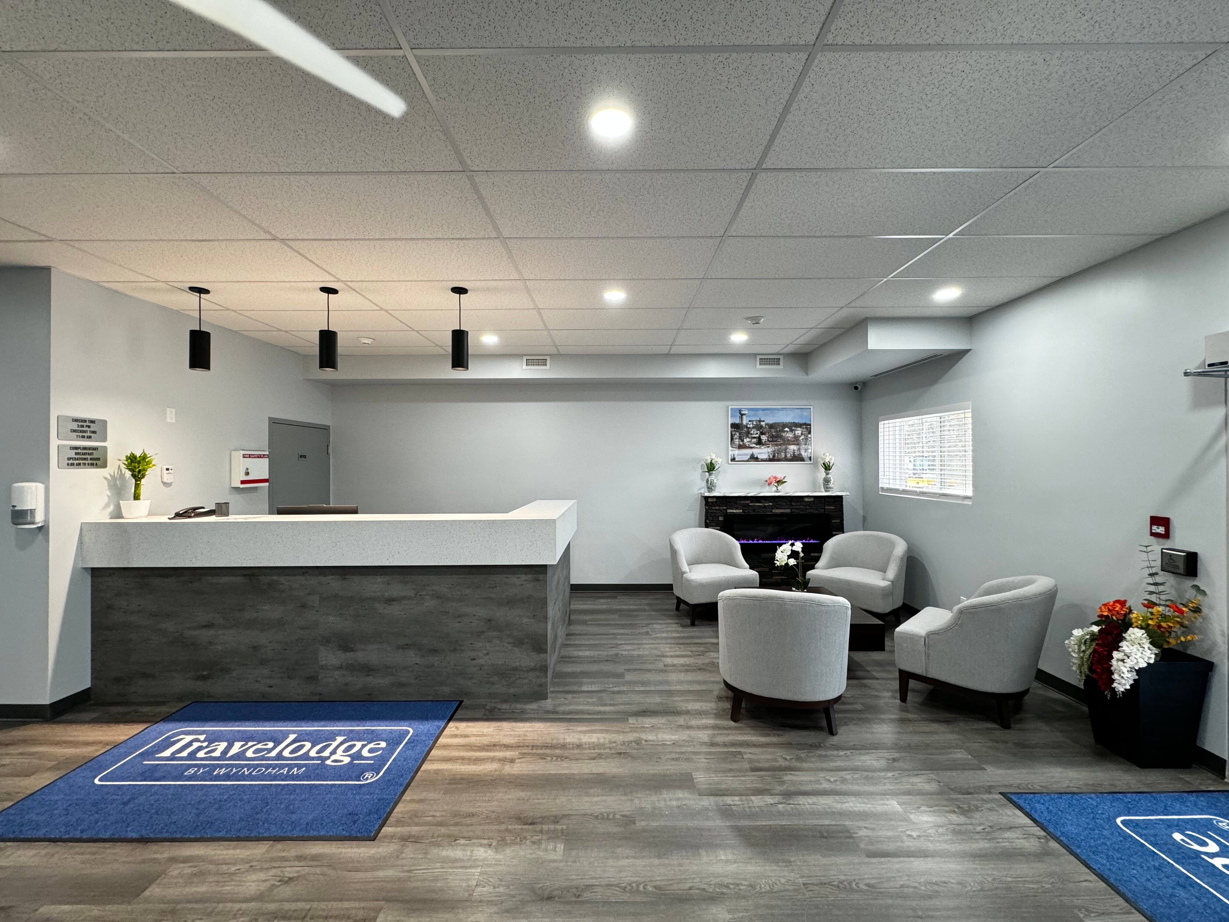 Travelodge By Wyndham Cochrane On-官方