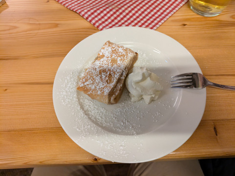 Tyrolean Evenings with the Gundolf Family-茵斯布鲁克必去景点