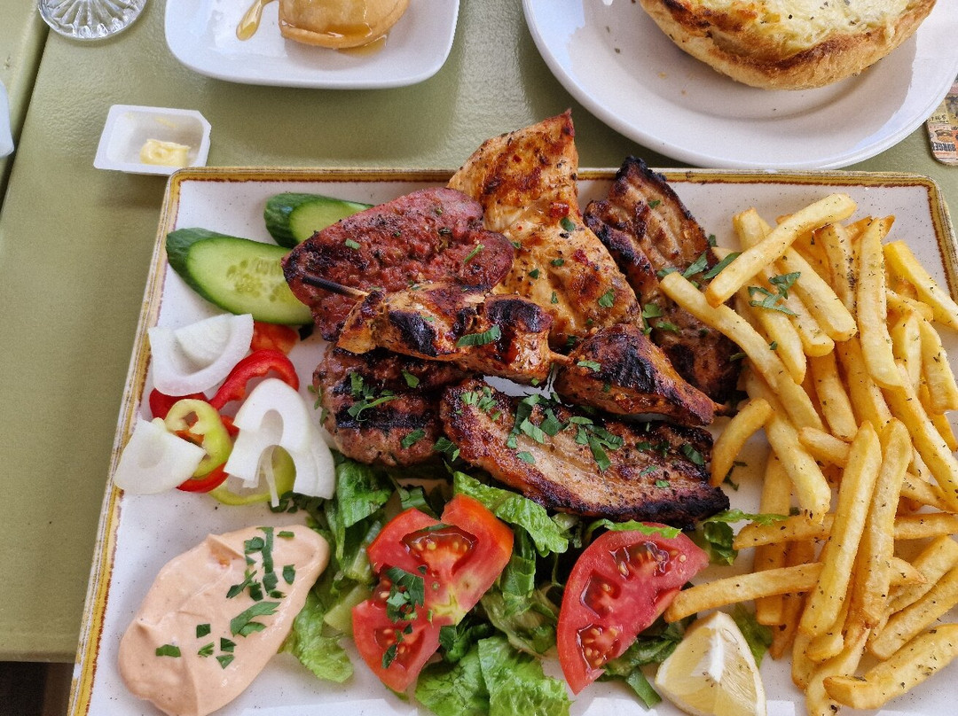 Knossos Greek Taverna