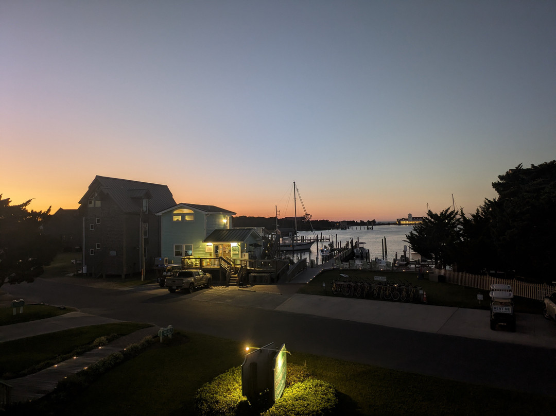 The Ocracoke Harbor Inn主图