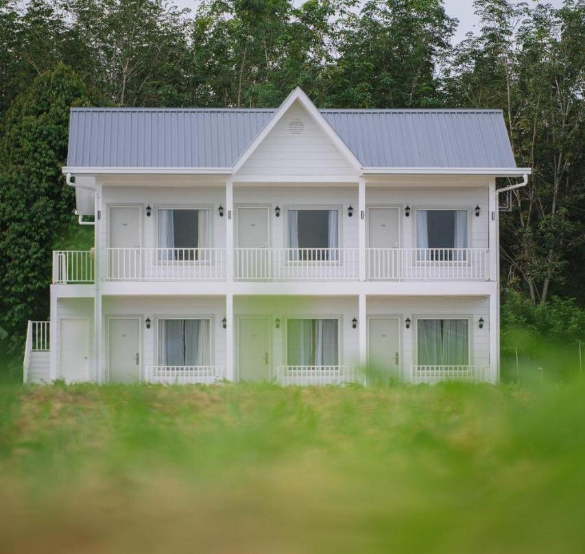 White Roses Cottage