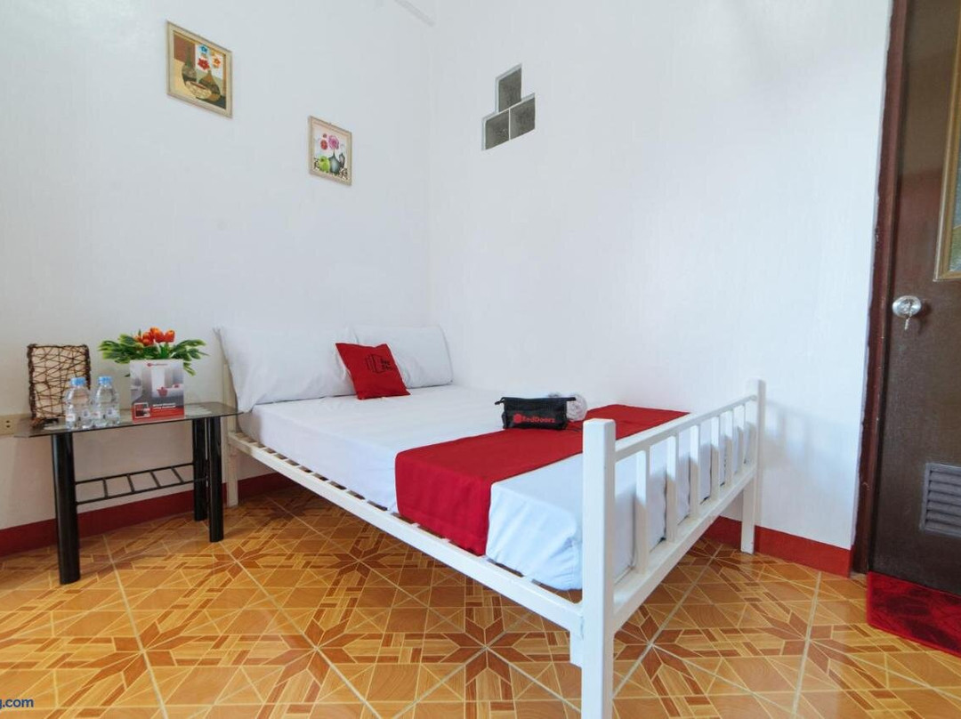 RedDoorz @ Pag Asa Rawis Legazpi