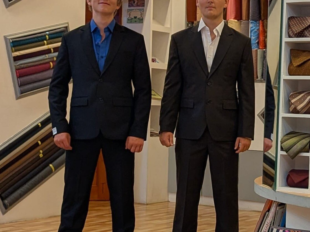G. Armani Suit景点图片