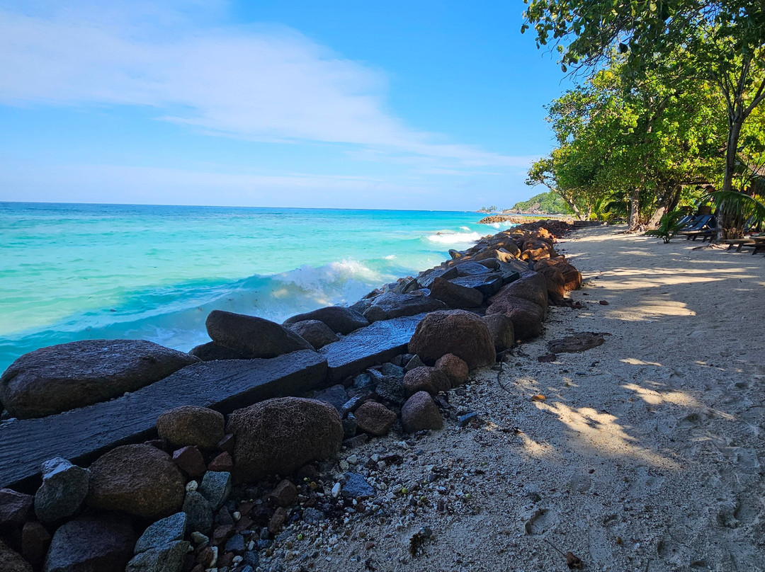 卡斯特罗海滩酒店主图