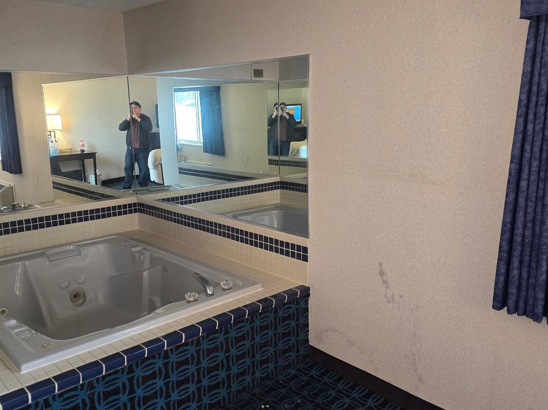 Baymont by Wyndham Howell/Brighton主图