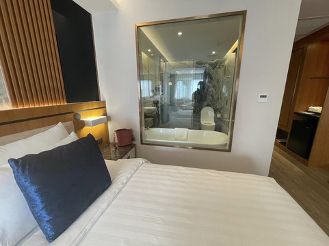 芭堤雅中天海滩温德姆酒店主图