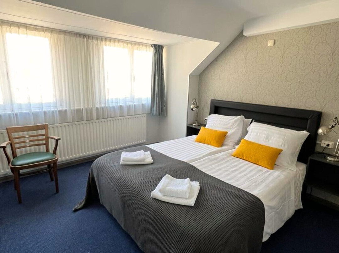 林波奇亚酒店主图