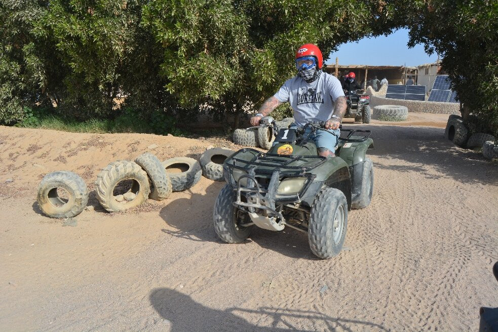 Scorpion Safari-赫尔格达必去景点