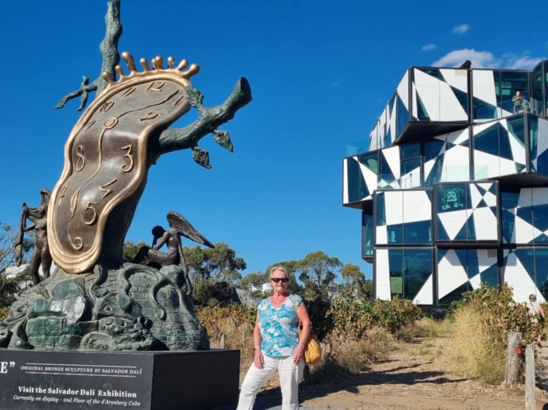 Bums On Seats Day Tours-阿德莱德必去景点