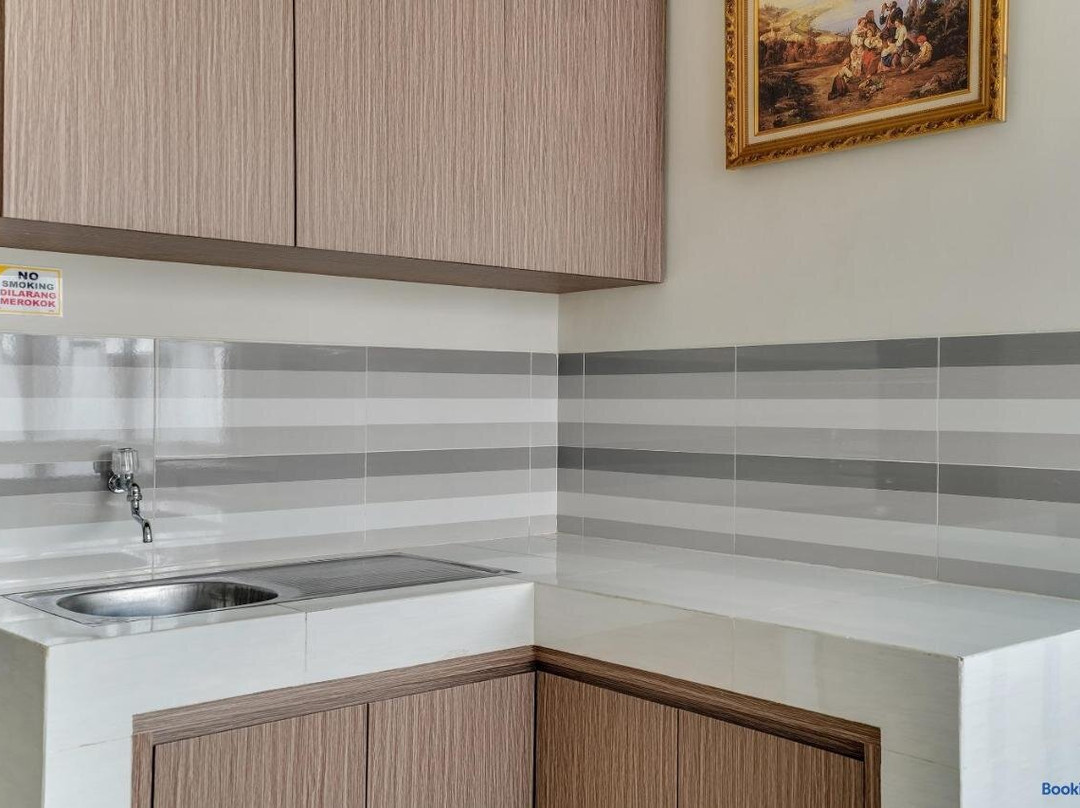 OYO 90211 I-sidji Inn