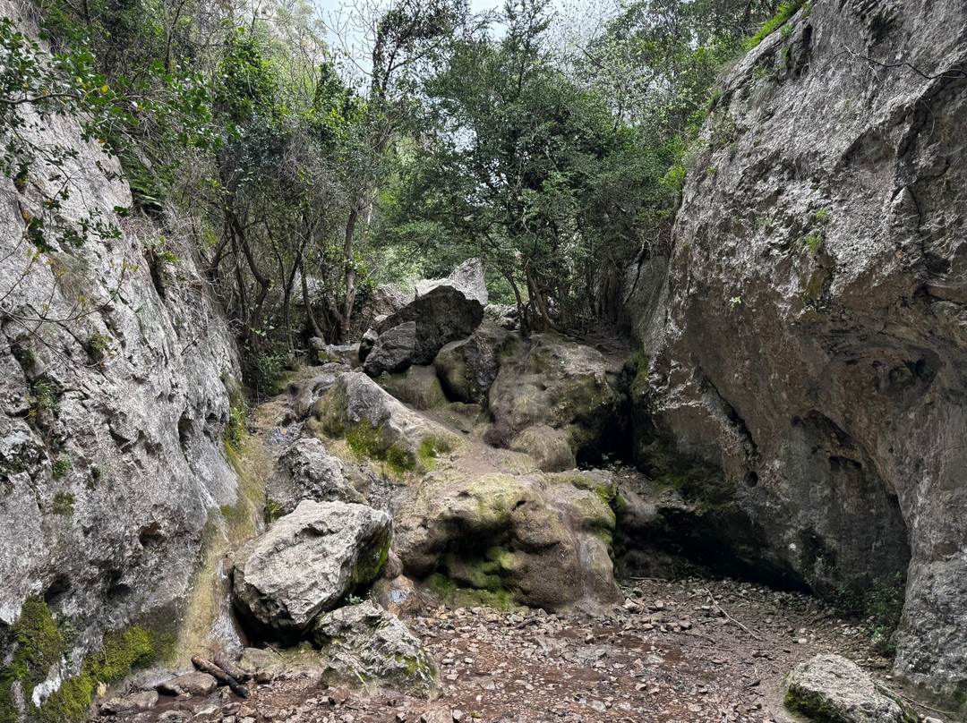 Les Gorges de Regalon-Merindol必去景点
