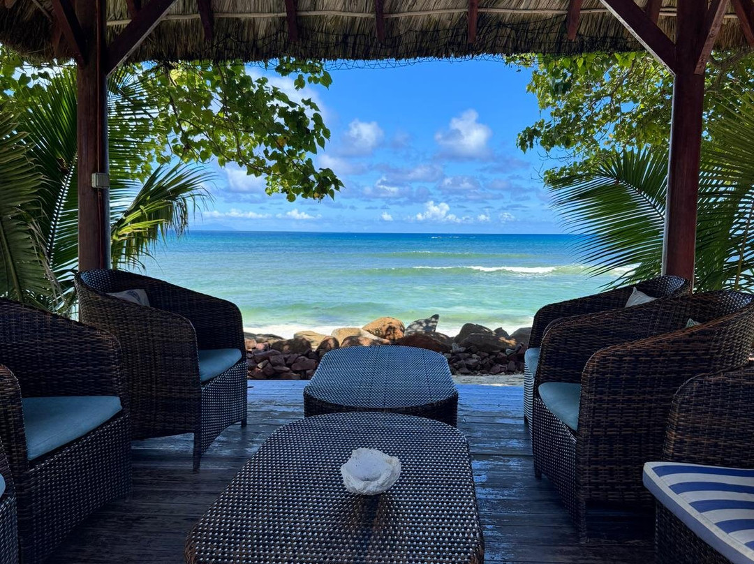 卡斯特罗海滩酒店主图