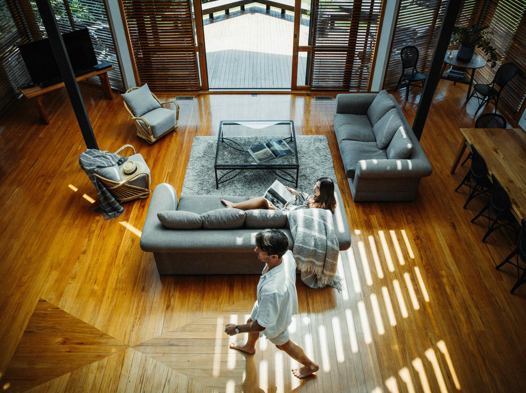 鹰巢别墅酒店主图